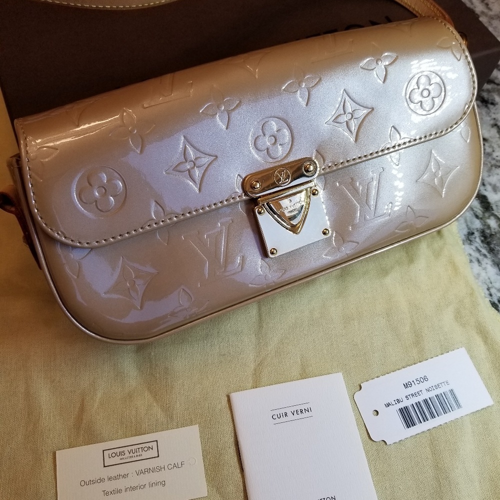 Louis Vuitton Monogram Vernis Malibu St Noisette